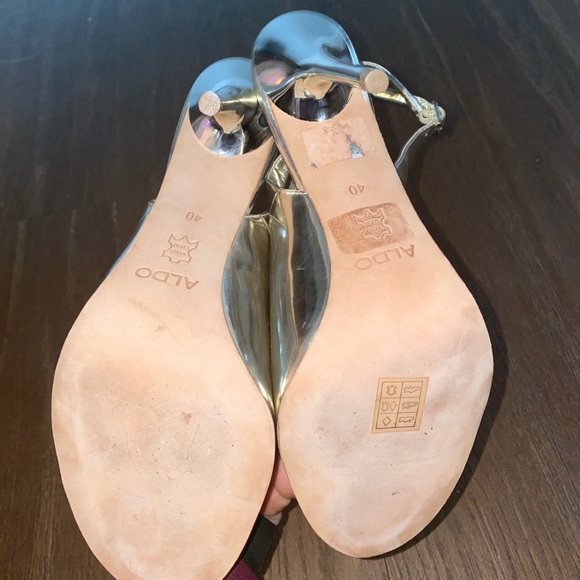 NWOT Y2K Slingback heels from ALDO in Champagne Gold - Picture 7 of 9